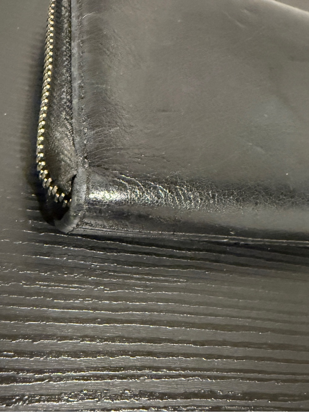 Coach Black Leather Zip Around Wallet with Silver Coach Emblem - Picture 5 of 7